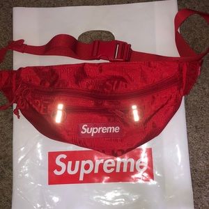 Red supreme bag